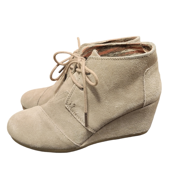 💙EUC | TOMS | Desert Wedge Bootie | Size 9 - Picture 4 of 10